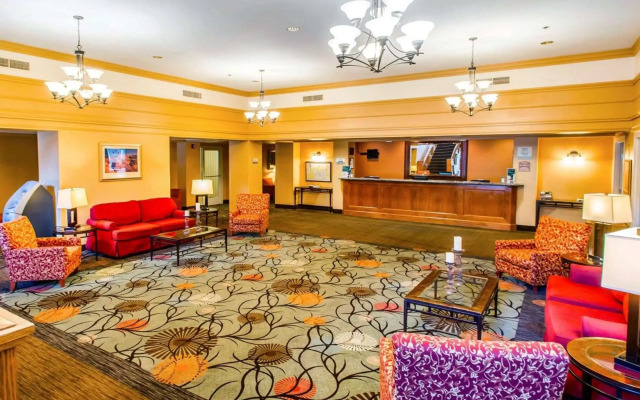 Quality Inn and Conference Center Greeley Downtown