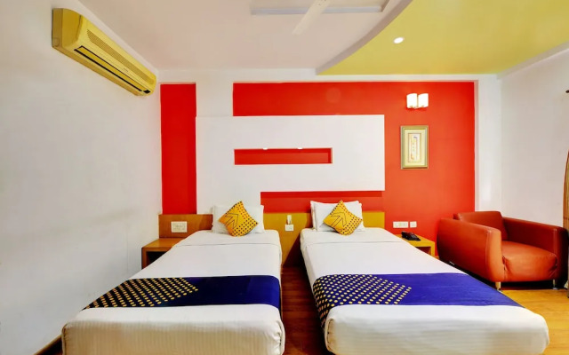 Twin Tulips Hotel
