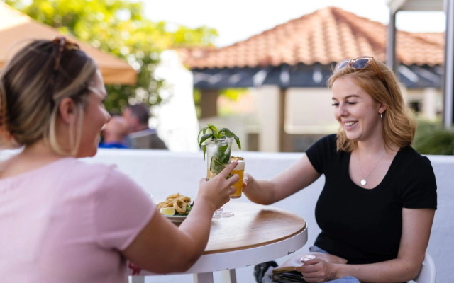 The Marina Hotel - Mindarie