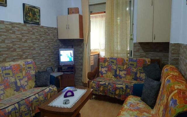 Dori Apartment