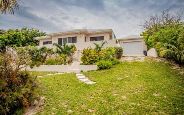 Palmetto Sunrise by Eleuthera Vacation Rentals