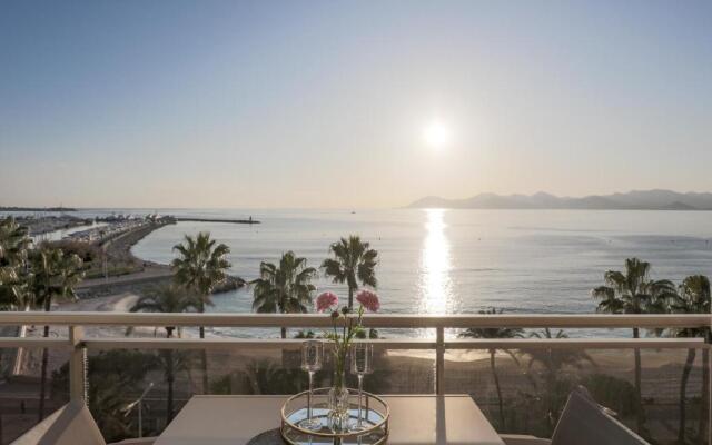 On la Croisette: luxe 2 bedrooms/ 2 baths