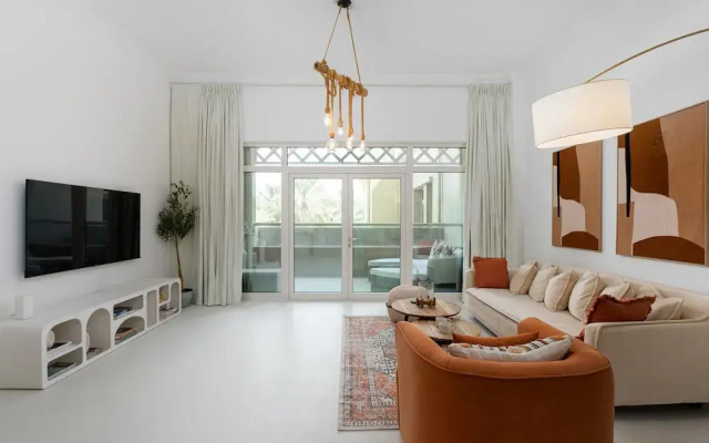 Rustic Palm 1BR w Beach Access