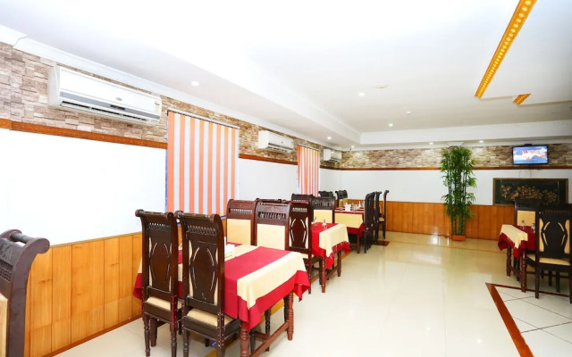 OYO 37085 Smart Residency