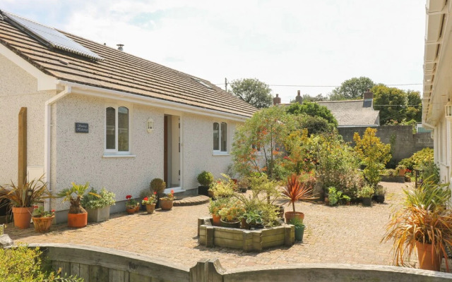 Suntrap Hideaway