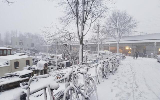 Central Canal Apartments