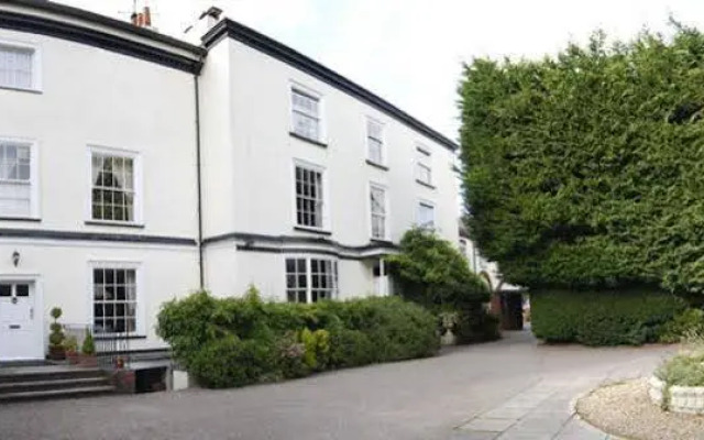 St Olaves Hotel