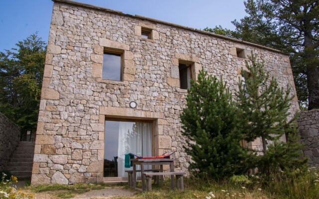 Village de Gites du Mas De La Barque