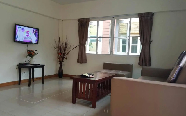 Family Resort Khao Yai (Pet-friendly hotel)