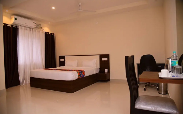 Mint Brookefield Suites