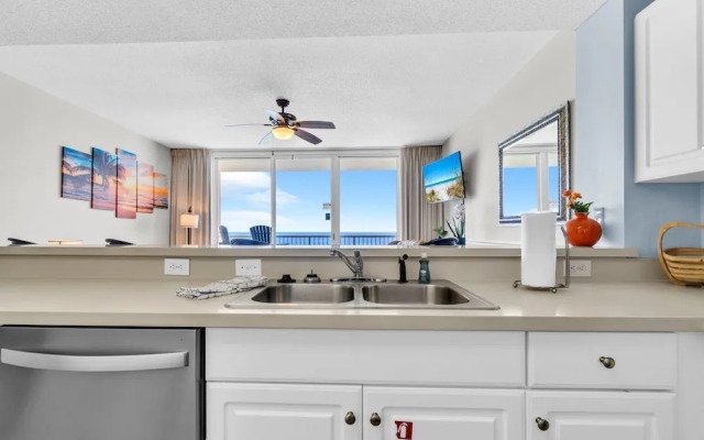 Majestic Beach Towers 1-1213