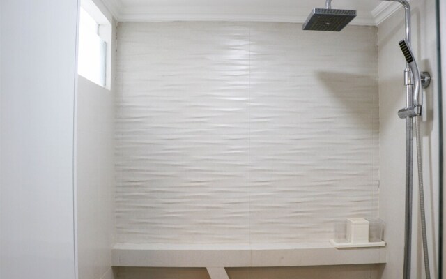 Minimalist And Best Deal 1Br Apartment Bassura City