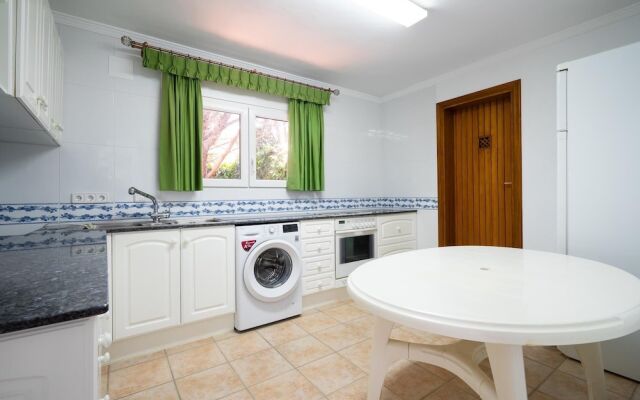 Marvelous 5-bed Villa With Panoramic sea View