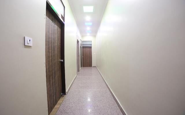 Oyo 24220 Hotel Jai Ambay International