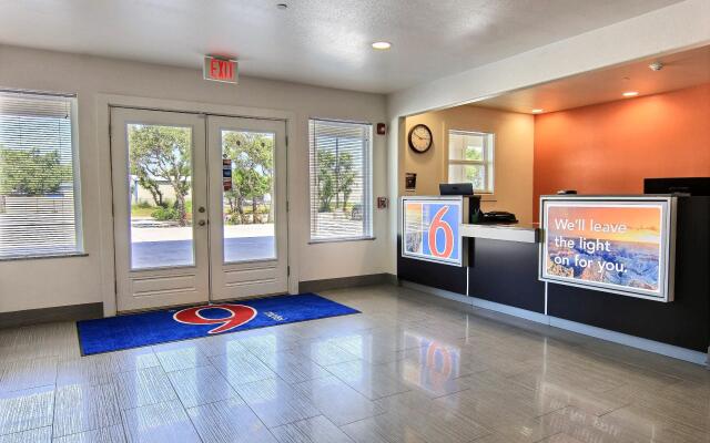 Motel 6 Rockport, TX