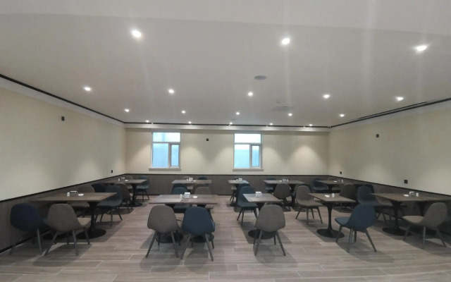 HanTing Hotel (Hebi Shancheng Department Store)
