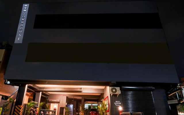 Oyo Townhouse 999 INN24 Airport
