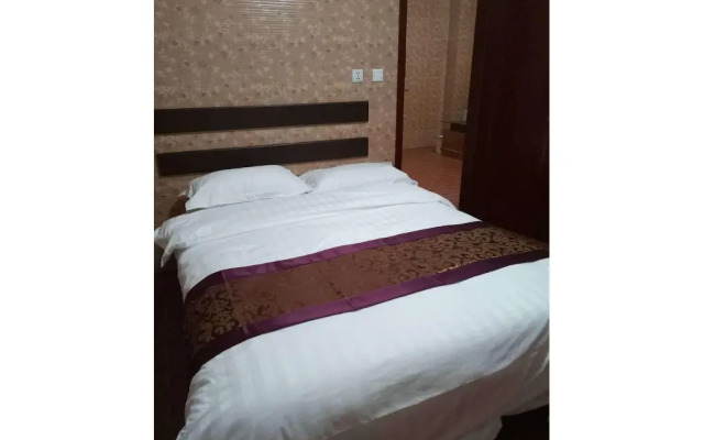 Huayun Business Hotel