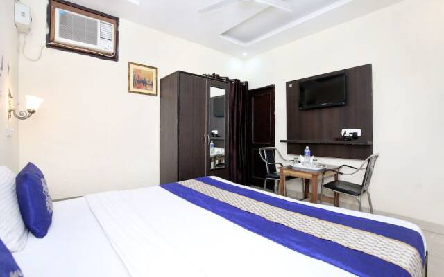 OYO 3004 Hotel Star City