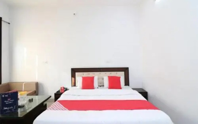 Hotel Amarji Palace By OYO Rooms