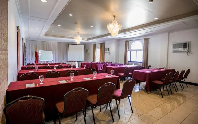 Queen Margarette Hotel - Main