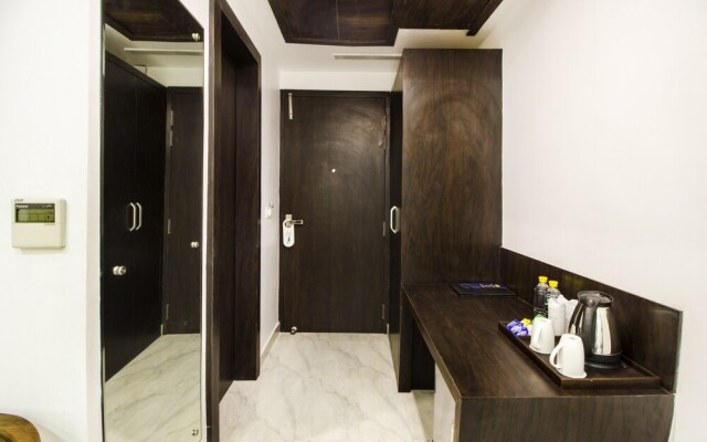 FabHotel SS Grandeur