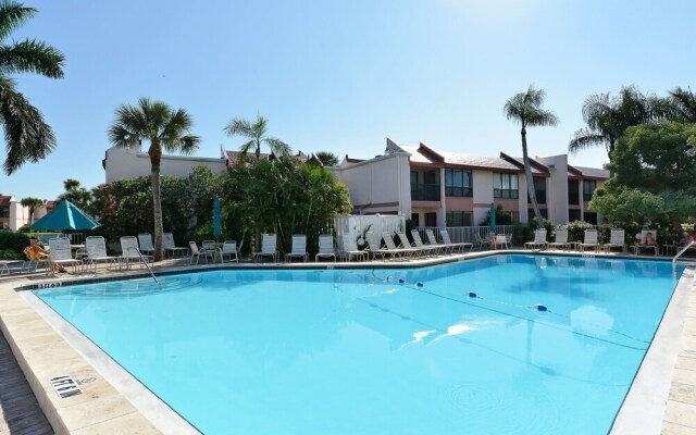 Runaway Bay Resort by BBG