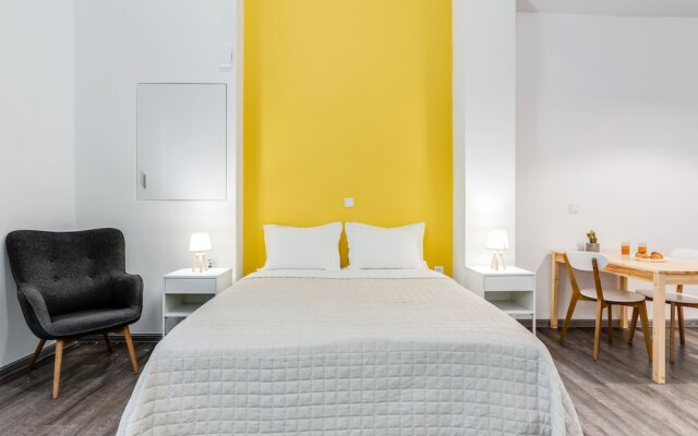 Sanders Home Suites - Cozy Street-view Studio