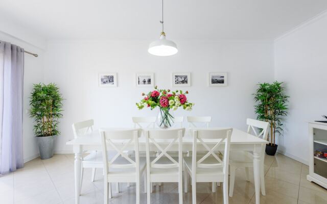 Amazing Apartment in Albufeira