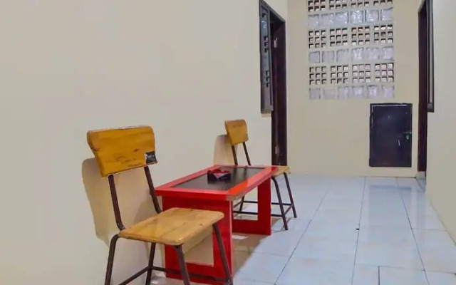OYO 92342 Hotel Batik Traveller
