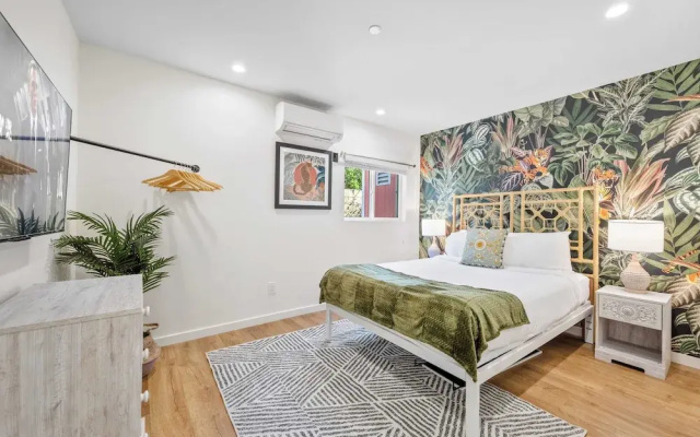 2 Units in Prime Hollywood Location Chic Renovated 1bdrs w/ Patio Avantstay