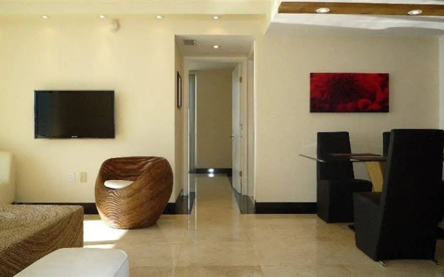 Luxury Apartments at 50 Biscayne