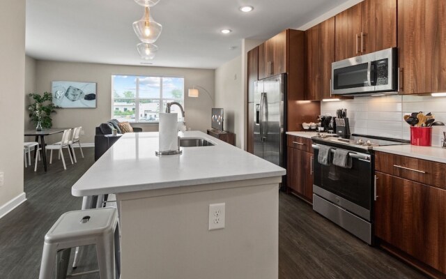 Kasa Charlotte FreeMoreWest