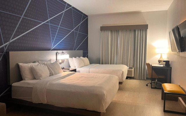 Comfort Suites Louisville Airport