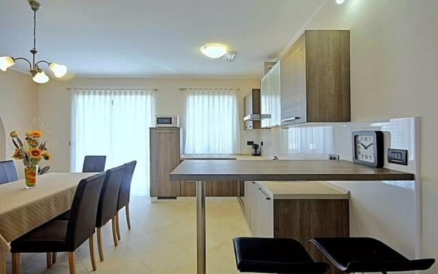 Villa Genia 2
