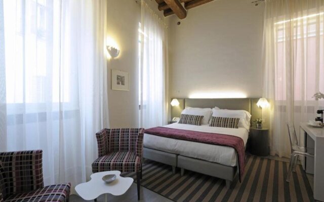 Trevi Palace Luxury Inn