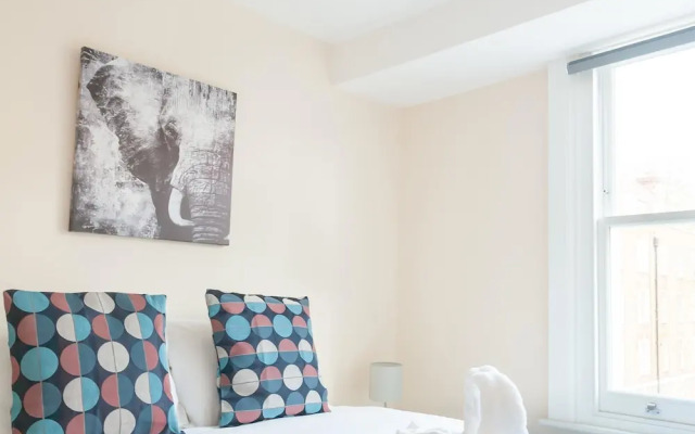 London Queens - Central