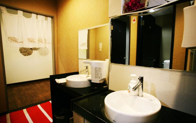 Hikari House - Hostel