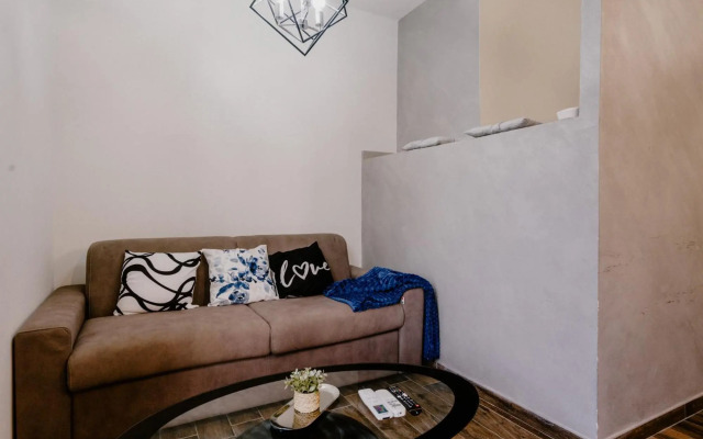 LA88 Bayview Apartment I