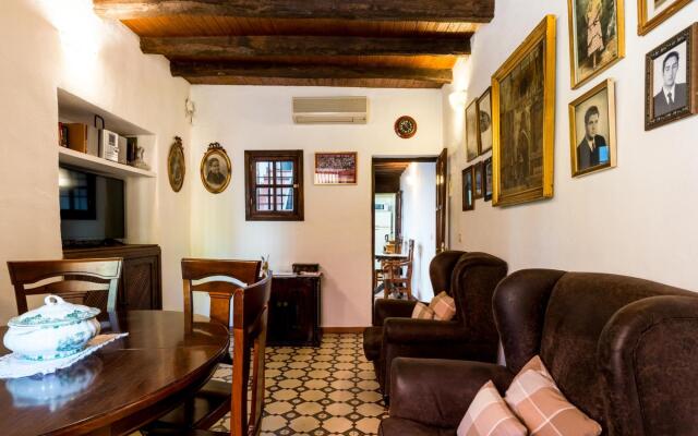 Holi-Rent Puerta Judería