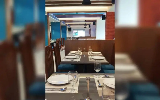Hotel Red Chillee Restro