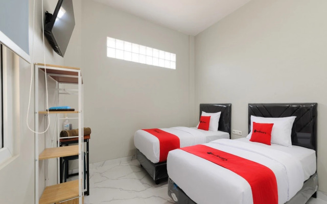 RedDoorz near GSG UNILA Lampung