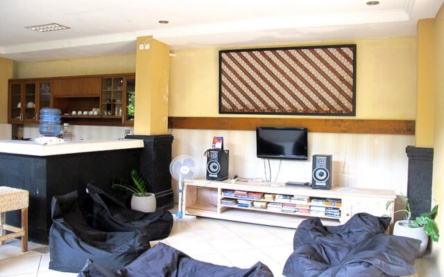 Canggu Surf Hostel