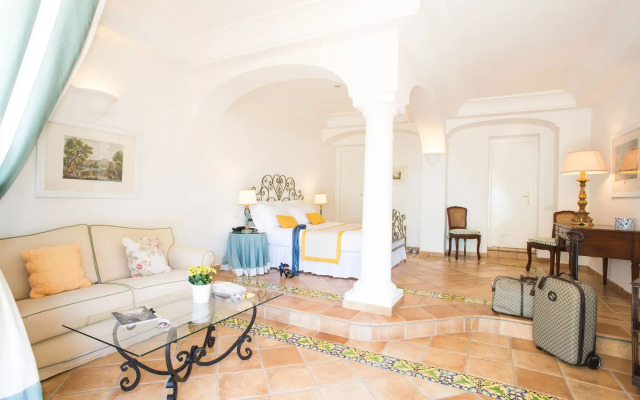 Caesar Augustus Hotel