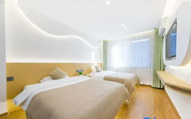 Putuo Mountain Taoxi Homestay (Puji Temple)