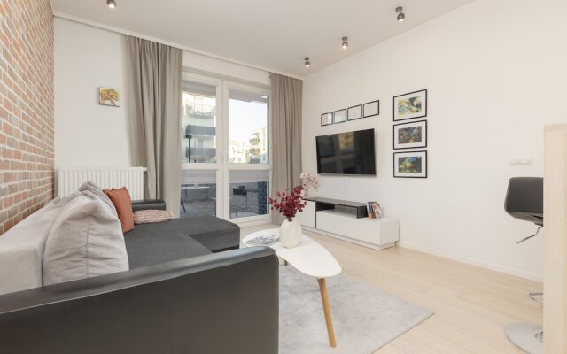 Subtle Colors Apartment by Renters