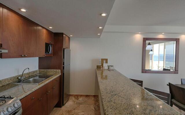 Costa Sur Resort by VRHost