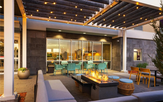 Home2 Suites by Hilton Roseville Minneapolis