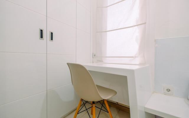 Cozy Stay And Spacious 3Br At Nifarro Park Apartment