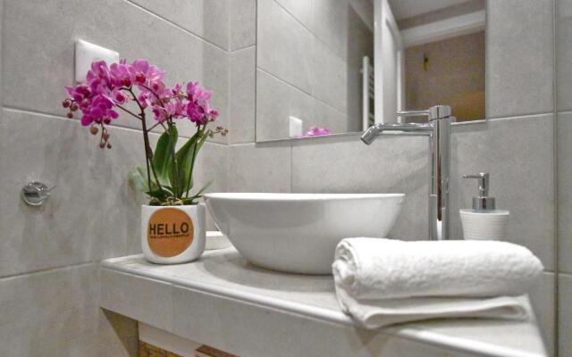 Amazing 2 bedroom apartment overlooking the Marina at Vourkari